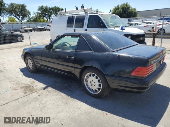 1998 Mercedes-Benz SL 500 with VIN WDBFA67F2WF160146, listed as a Copart auction lot 65653315 with 171,953 mi miles and Clean title. Bid and sale history available at DreamBid. Image 2.