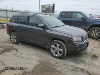 2016 Jeep Compass Latitude with VIN 1C4NJDEB6GD687332, listed as a Copart auction lot 44217275 with 131,952 mi miles and Salvage Title. Bid and sale history available at DreamBid. Image 4.