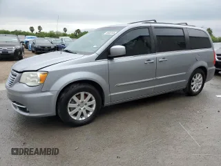 2013 Chrysler Town & Country Touring z VIN 2C4RC1BG2DR775295, wystawiony jako Copart lot #56033105 z przebiegiem 179 523 mil mil oraz Szkoda całkowita • Salvage title. Historia ofert i sprzedaży dostępna na DreamBid. Obrazek 1.