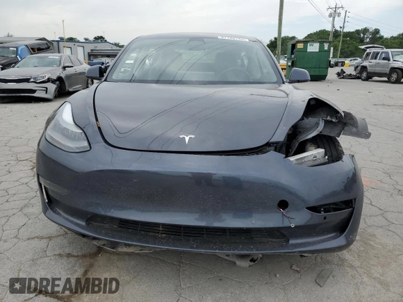 2021 Tesla Model 3 Performance z VIN 5YJ3E1EC5MF064890, wystawiony jako Copart lot #57186755 z przebiegiem 47 830 mil mil oraz Szkoda całkowita • Salvage title. Historia ofert i sprzedaży dostępna na DreamBid. Obrazek 5.
