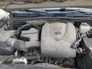 2020 Toyota Tacoma SR5 with VIN 5TFCZ5AN7LX231676, listed as a IAAI auction lot 42596728 with 101,362 mi miles and . Bid and sale history available at DreamBid. Image 10.
