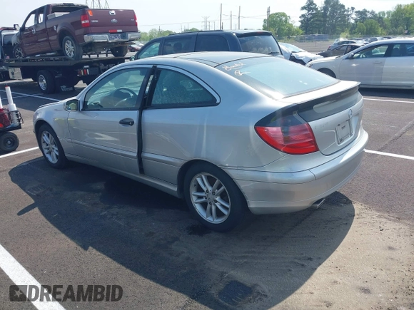 2003 Mercedes-Benz C with VIN WDBRN64J83A485452, listed as a IAAI auction lot 42043907 with 161,691 mi miles and . Bid and sale history available at DreamBid. Image 3.