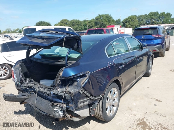 2011 Buick LaCrosse CXS with VIN 1G4GE5ED8BF337794, listed as a IAAI auction lot 40019749 with 125,471 mi miles. Bid and sale history available at carsss.com. Image 4.