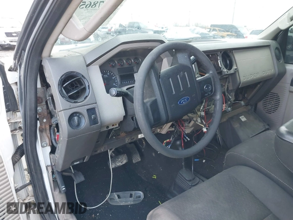 2010 Ford Super Duty F-250 SRW XL with VIN 1FTSW2BR1AEB38259, listed as a IAAI auction lot 41778655 with 1 mi miles. Bid and sale history available at carsss.com. Image 20.