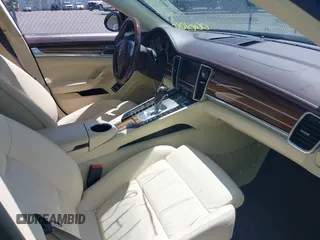 2012 Porsche Panamera S z VIN WP0AB2A75CL060106, wystawiony jako IAAI lot #42240948 z przebiegiem 52 294 mil mil oraz . Historia ofert i sprzedaży dostępna na DreamBid. Obrazek 5.