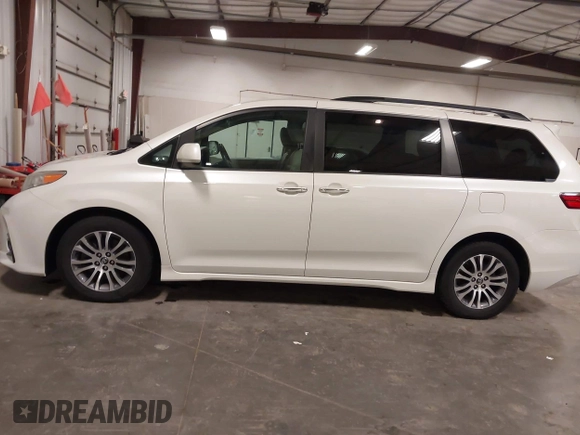 2018 Toyota Sienna XLE Auto Access Seat с VIN 5TDYZ3DC7JS909902, выставлен на аукционе IAAI как лот 42044363 с пробегом 59 283 миль миль и . История ставок и продаж доступна на DreamBid. Изображение 15.