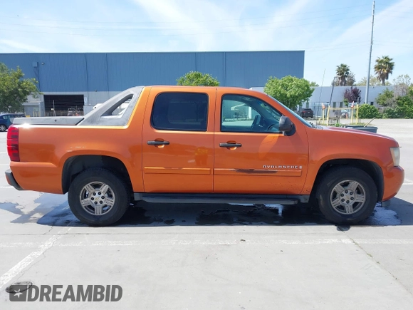 2007 Chevrolet Avalanche LTZ с VIN 3GNEC12J07G156688, выставлен на аукционе IAAI как лот 42095186 с пробегом 224 714 миль миль и . История ставок и продаж доступна на DreamBid. Изображение 14.