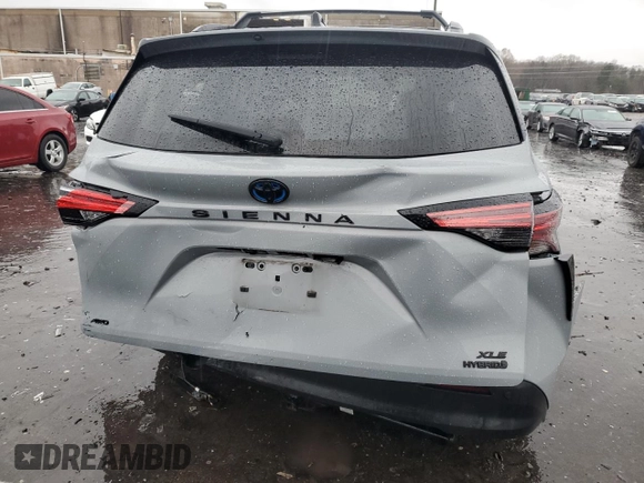 2022 Toyota Sienna XLE Woodland Edition with VIN 5TDASKFC7NS050054, listed as a Copart auction lot 84748544 with 0 mi miles and Salvage Title. Bid and sale history available at carsss.com. Image 6.