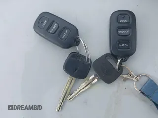 2004 Pontiac Vibe z VIN 5Y2SL64844Z406755, wystawiony jako IAAI lot #41775825 z przebiegiem 266 277 mil mil oraz . Historia ofert i sprzedaży dostępna na DreamBid. Obrazek 11.