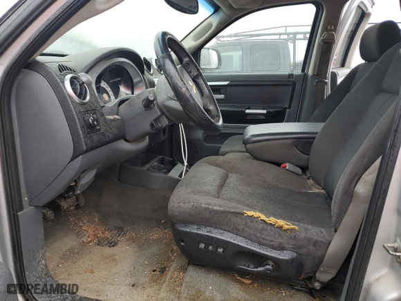 2006 Mitsubishi Raider Duro Cross with VIN 1Z7HC38N76S560403, listed as a Copart auction lot 42801925 with 197423 miles and Salvage Title. Bid and sale history available at carsss.com. Image 7.