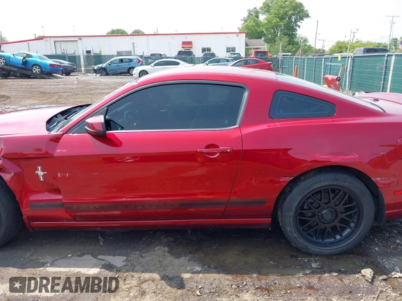 2014 Ford Mustang V6 with VIN 1ZVBP8AM8E5277409, listed as a IAAI auction lot 42415503 with 84,309 mi miles and . Bid and sale history available at DreamBid. Image 14.