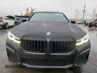 2022 BMW 7 Series 740i with VIN WBA7T2C08NCJ45450, listed as a Copart auction lot 44440605 with 75,297 mi miles and Salvage Title. Bid and sale history available at carsss.com. Image 5.
