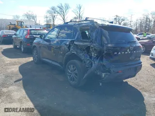 2022 Nissan Pathfinder SV with VIN 5N1DR3BD8NC201915, listed as a IAAI auction lot 41676768 with 28,772 mi miles. Bid and sale history available at carsss.com. Image 3.