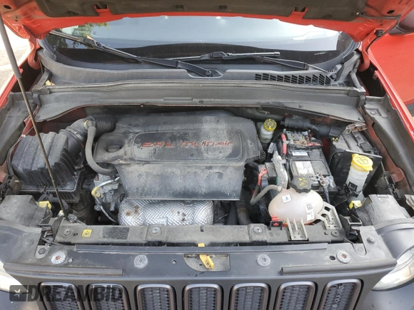 2015 Jeep Renegade Trailhawk with VIN ZACCJBCT2FPB39142, listed as a Copart auction lot 69213184 with 119,044 mi miles and Salvage Title. Bid and sale history available at DreamBid. Image 12.