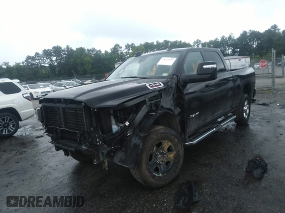 2024 Ram 2500 Big Horn z VIN 3C6UR5DJ6RG303615, wystawiony jako IAAI lot #42648825 z przebiegiem 35 078 mil mil oraz . Historia ofert i sprzedaży dostępna na DreamBid. Obrazek 18.