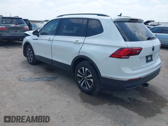 2024 Volkswagen Tiguan S with VIN 3VVRB7AXXRM105923, listed as a IAAI auction lot 42052697 with 18,421 mi miles and . Bid and sale history available at DreamBid. Image 3.