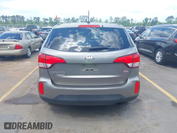 2015 Kia Sorento LX with VIN 5XYKT3A64FG611172, listed as a IAAI auction lot 42007348 with 120,426 mi miles. Bid and sale history available at carsss.com. Image 16.