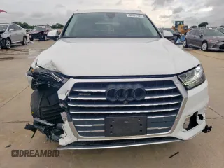 2019 Audi Q7 Premium Plus with VIN WA1LHAF73KD035542, listed as a Copart auction lot 60474105 with 75,950 mi miles and Salvage title. Bid and sale history available at DreamBid. Image 5.