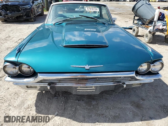 1965 Ford Thunderbird with VIN 5Y83Z168315, listed as a Copart auction lot 67910134 with 60,274 mi miles and Clean Title. Bid and sale history available at DreamBid. Image 5.