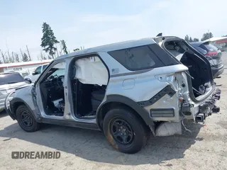 2021 Ford Police Interceptor с VIN 1FM5K8AC0MNA15870, выставлен на аукционе IAAI как лот 42517357 с пробегом Не указан миль и . История ставок и продаж доступна на DreamBid. Изображение 14.