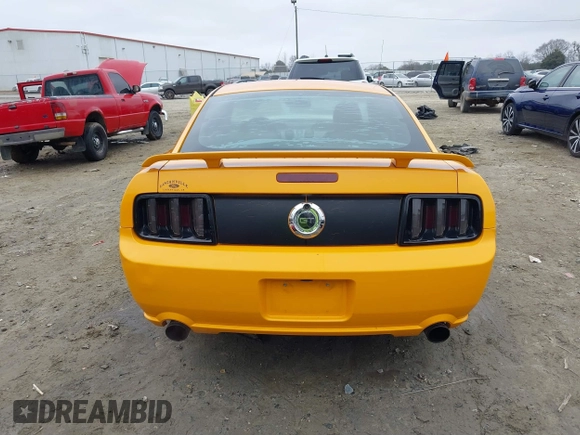 2007 Ford Mustang GT Deluxe with VIN 1ZVFT82H675285686, listed as a IAAI auction lot 41478777 with 189,083 mi miles. Bid and sale history available at carsss.com. Image 17.