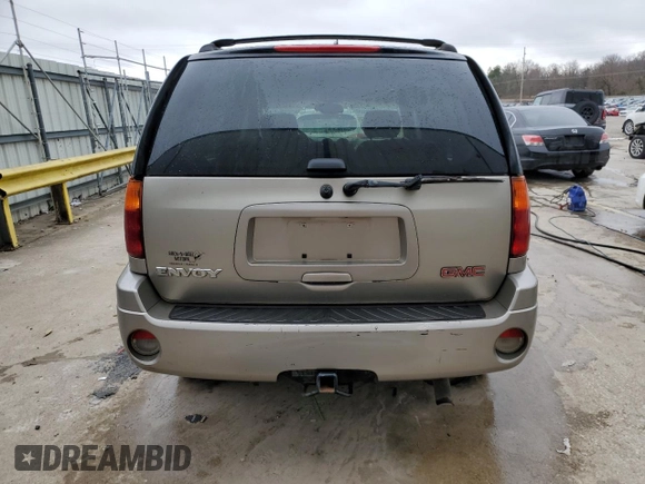 2002 GMC Envoy SLT with VIN 1GKDT13S122445936, listed as a Copart auction lot 44230555 with 203,640 mi miles and Non Repairable. Bid and sale history available at carsss.com. Image 6.