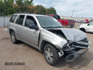 2006 Chevrolet TrailBlazer LS with VIN 1GNDS13S062360615, listed as a IAAI auction lot 40089118 with 207,436 mi miles and . Bid and sale history available at DreamBid. Image 1.