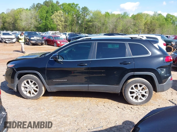 2018 Jeep Cherokee Latitude Plus with VIN 1C4PJLLB5JD584433, listed as a IAAI auction lot 41982764 with 95,730 mi miles. Bid and sale history available at carsss.com. Image 14.