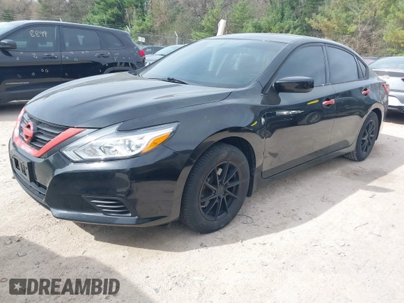 2018 Nissan Altima 2.5 S with VIN 1N4AL3AP3JC270628, listed as a IAAI auction lot 42148978 with 62,561 mi miles. Bid and sale history available at carsss.com. Image 17.