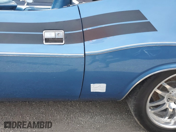 1971 Dodge Challenger с VIN JH27G1B283068, выставлен на аукционе Copart как лот 75908744 с пробегом 3 839 миль миль и Списание • Salvage title. История ставок и продаж доступна на DreamBid. Изображение 12.