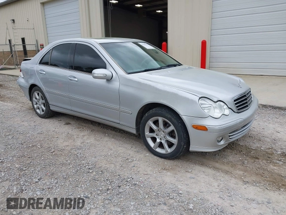 2007 Mercedes-Benz C 280 Luxury with VIN WDBRF92H07F876411, listed as a IAAI auction lot 41942611 with 250,976 mi miles and . Bid and sale history available at DreamBid. Image 1.