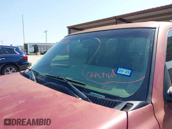 2003 Chevrolet Suburban LT z VIN 1GNEC16Z33J251500, wystawiony jako IAAI lot #42014838 z przebiegiem 207 801 mil mil oraz . Historia ofert i sprzedaży dostępna na DreamBid. Obrazek 18.