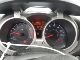 2015 Nissan Juke SL z VIN JN8AF5MV9FT551674, wystawiony jako Copart lot #50663085 z przebiegiem 110 805 mil mil oraz Szkody całkowita. Historia ofert i sprzedaży dostępna na DreamBid. Obrazek 9.