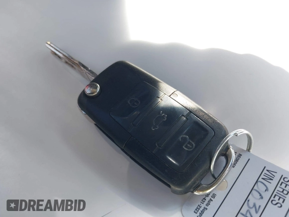 2010 Volkswagen Beetle with VIN 3VWRG3AL0AM003425, listed as a IAAI auction lot 41981907 with 75,369 mi miles and . Bid and sale history available at DreamBid. Image 11.