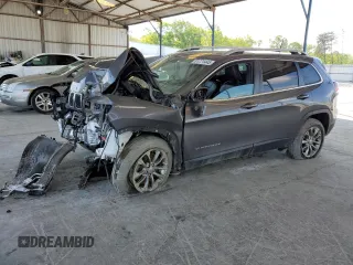 2019 Jeep Cherokee Latitude Plus z VIN 1C4PJLLB9KD455757, wystawiony jako Copart lot #51771445 z przebiegiem Nie podano mil oraz Szkoda całkowita • Salvage title. Historia ofert i sprzedaży dostępna na DreamBid. Obrazek 1.