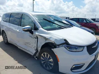 2023 Chrysler Pacifica Hybrid Limited with VIN 2C4RC1S75PR559106, listed as a IAAI auction lot 42613325 with 62,749 mi miles and . Bid and sale history available at DreamBid. Image 1.