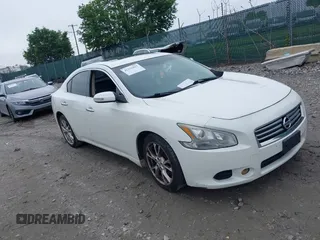 2012 Nissan Maxima S z VIN 1N4AA5AP7CC851215, wystawiony jako IAAI lot #42276417 z przebiegiem 180 933 mil mil oraz . Historia ofert i sprzedaży dostępna na DreamBid. Obrazek 1.