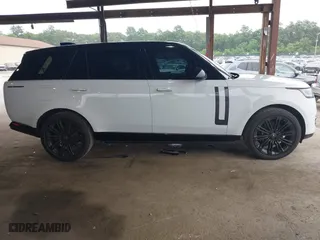 2023 Land Rover Range Rover SE with VIN SALKPBFUXPA078390, listed as a IAAI auction lot 39388993 with 11,011 mi miles. Bid and sale history available at carsss.com. Image 13.