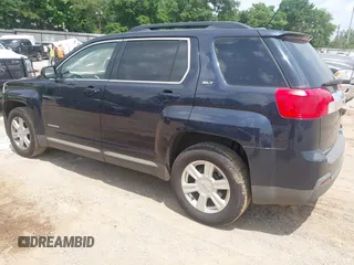2015 GMC Terrain SLT z VIN 2GKALSEK8F6185064, wystawiony jako IAAI lot #42310073 z przebiegiem 157 332 mil mil oraz . Historia ofert i sprzedaży dostępna na DreamBid. Obrazek 3.
