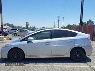2015 Toyota Prius Four with VIN JTDKN3DU2F1997479, listed as a IAAI auction lot 42644543 with 263,980 mi miles and . Bid and sale history available at DreamBid. Image 14.