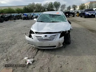 2008 Toyota Camry LE z VIN 4T1BE46K48U790865, wystawiony jako Copart lot #53522695 z przebiegiem 106 293 mil mil oraz Szkoda całkowita • Salvage title. Historia ofert i sprzedaży dostępna na DreamBid. Obrazek 14.