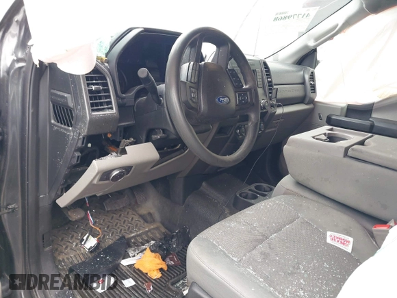 2019 Ford F-350 Platinum z VIN 1FT7W3B65KEF54303, wystawiony jako IAAI lot #41779868 z przebiegiem Nie podano mil oraz . Historia ofert i sprzedaży dostępna na DreamBid. Obrazek 5.