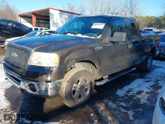 2007 Ford F-150 STX with VIN 1FTRX14W17FB65876, listed as a IAAI auction lot 41318821 with 206,254 mi miles. Bid and sale history available at carsss.com. Image 2.