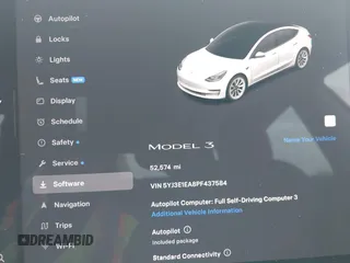 2023 Tesla Model 3 z VIN 5YJ3E1EA8PF437584, wystawiony jako IAAI lot #42112679 z przebiegiem 52 574 mil mil oraz . Historia ofert i sprzedaży dostępna na DreamBid. Obrazek 15.