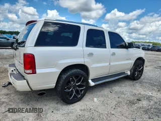 2004 Cadillac Escalade with VIN 1GYEK63N74R228938, listed as a Copart auction lot 63845725 with 267,438 mi miles and Salvage title. Bid and sale history available at DreamBid. Image 3.