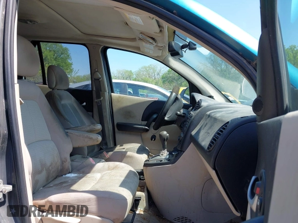 2005 Saturn VUE with VIN 5GZCZ33D35S825348, listed as a IAAI auction lot 42074908 with 141,340 mi miles. Bid and sale history available at carsss.com. Image 5.