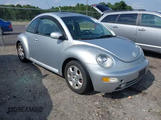 2002 Volkswagen Beetle GLS с VIN 3VWCB21C52M446668, выставлен на аукционе IAAI как лот 42510792 с пробегом 205 712 миль миль и . История ставок и продаж доступна на DreamBid. Изображение 1.