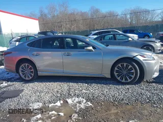 2018 Lexus LS with VIN JTHC51FF5J5005343, listed as a IAAI auction lot 41582364 with 93,085 mi miles. Bid and sale history available at carsss.com. Image 14.