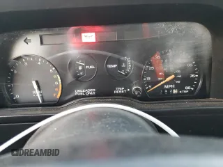 1988 Ford Escort z VIN 1FAPP959XJW370611, wystawiony jako Copart lot #86715994 z przebiegiem 3424 mil mil oraz Tytuł czysty. Historia ofert i sprzedaży dostępna na DreamBid. Obrazek 9.