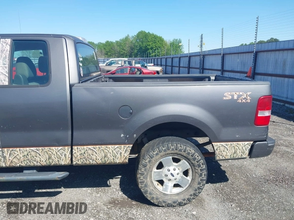 2007 Ford F-150 STX with VIN 1FTRX14W47FA54576, listed as a IAAI auction lot 41971521 with 220,945 mi miles. Bid and sale history available at carsss.com. Image 13.